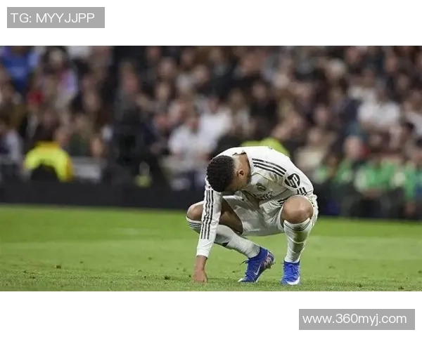 足球巨星因伤缺阵影响球队战绩球迷心情如何应对与调整